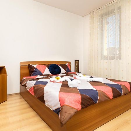 Lovely 1Bd Apartment Close To The Summer Theatre Plovdiv Kültér fotó