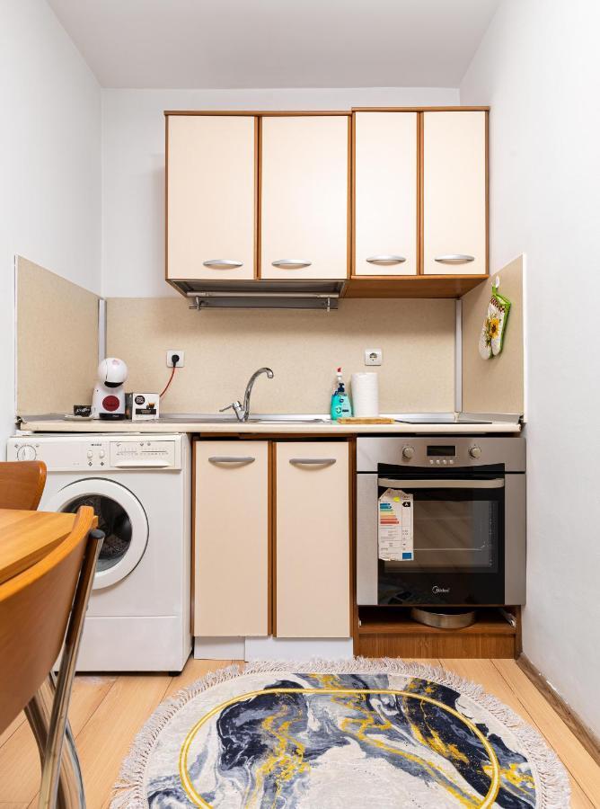 Lovely 1Bd Apartment Close To The Summer Theatre Plovdiv Kültér fotó